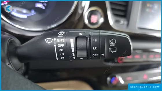 KIA CARNIVAL GASOLINE 9-SEATER NOBLESSE SPECIAL