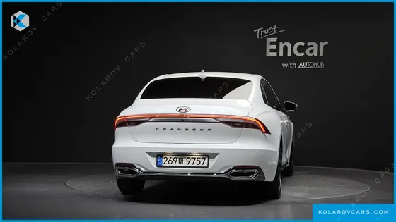 HYUNDAI GRANDEUR LE BLANC
