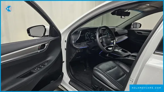 HYUNDAI GRANDEUR LE BLANC