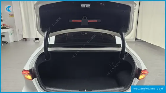 HYUNDAI GRANDEUR LE BLANC