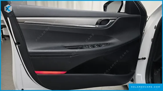 HYUNDAI GRANDEUR LE BLANC