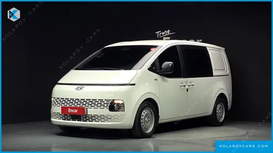 HYUNDAI STARIA CARGO 5-SEATER
