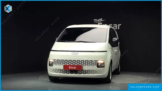 HYUNDAI STARIA CARGO 5-SEATER
