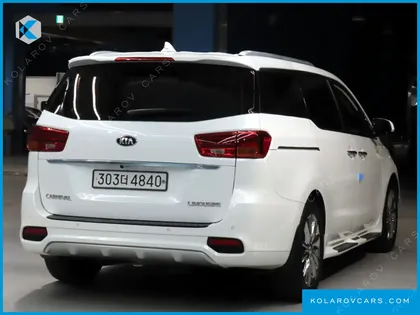 KIA CARNIVAL GASOLINE 7-SEATER LIMOUSINE