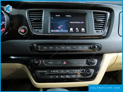 KIA CARNIVAL GASOLINE 7-SEATER LIMOUSINE