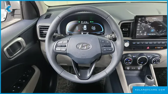 HYUNDAI VENUE 1,6 PREMIUM