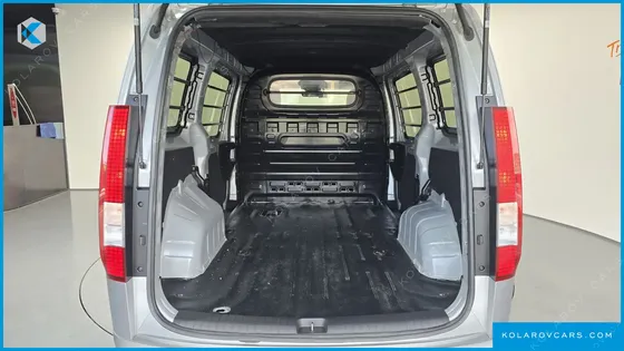 HYUNDAI STARIA CARGO 3-SEATER