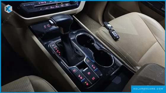 KIA CARNIVAL 11-SEATER PRESTIGE