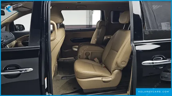 KIA CARNIVAL 11-SEATER PRESTIGE