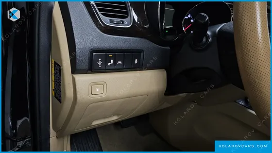 KIA CARNIVAL 11-SEATER PRESTIGE
