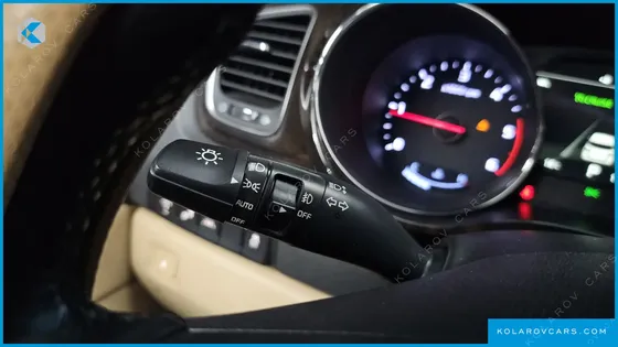 KIA CARNIVAL 11-SEATER PRESTIGE