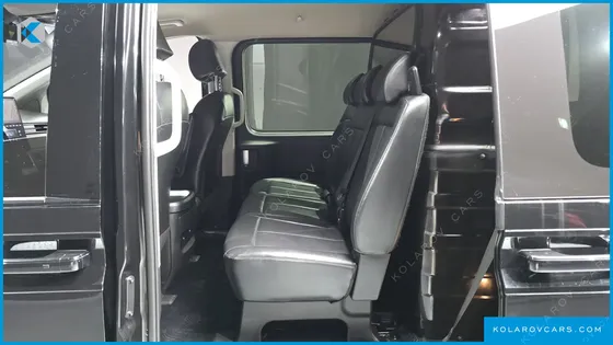 HYUNDAI STARIA CARGO 5-SEATER