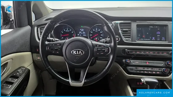 KIA CARNIVAL GASOLINE 11-SEATER PRESTIGE