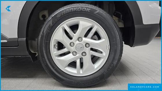 HYUNDAI VENUE 1,6 PREMIUM