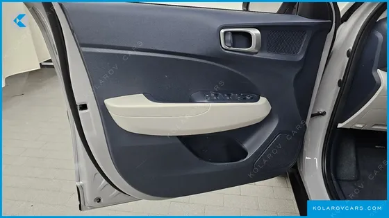 HYUNDAI VENUE 1,6 PREMIUM