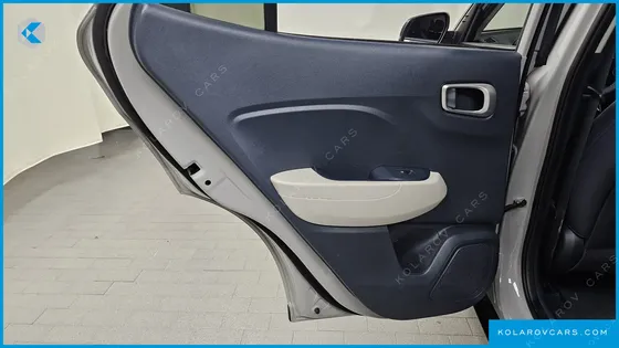 HYUNDAI VENUE 1,6 PREMIUM