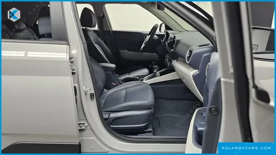 HYUNDAI VENUE 1,6 PREMIUM