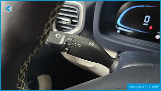 HYUNDAI VENUE 1,6 PREMIUM