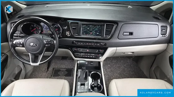 KIA CARNIVAL 9-SEATER PRSTIGE