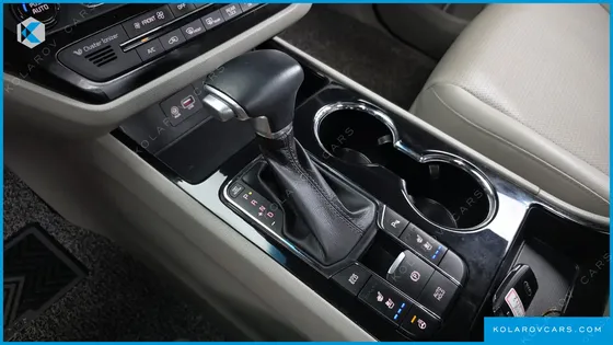 KIA CARNIVAL 9-SEATER PRSTIGE