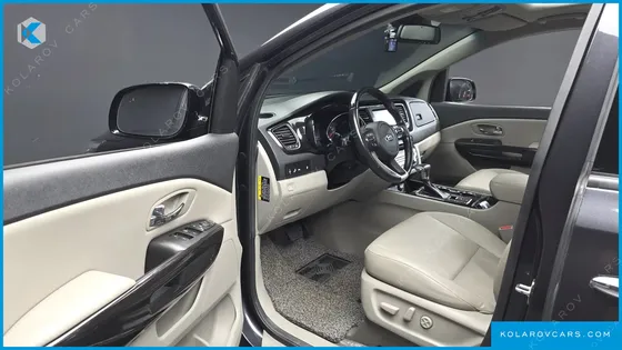 KIA CARNIVAL 9-SEATER PRSTIGE