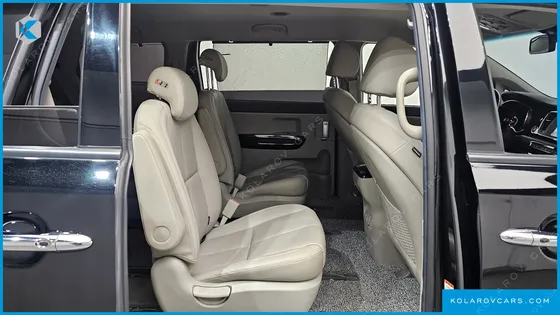 KIA CARNIVAL 9-SEATER NOBLESSE SPECIAL