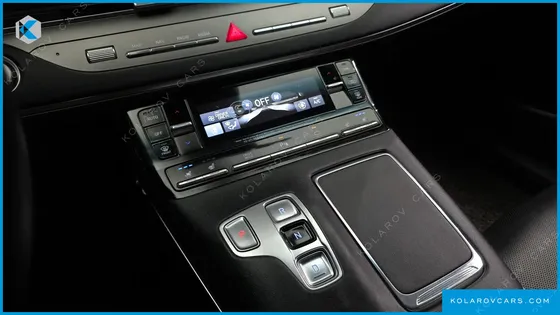 HYUNDAI GRANDEUR PREMIUM