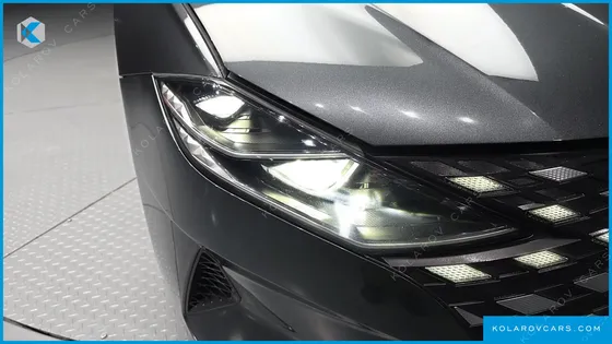 HYUNDAI GRANDEUR PREMIUM