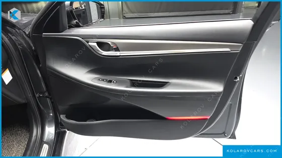 HYUNDAI GRANDEUR PREMIUM