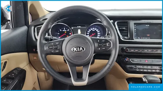 KIA CARNIVAL 9-SEATER HI-LIMOUSINE