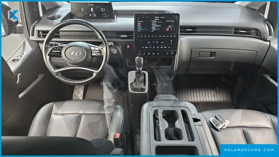 HYUNDAI STARIA CARGO 3-SEATER