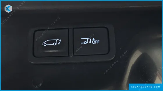 HYUNDAI STARIA CARGO 3-SEATER