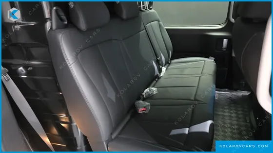 HYUNDAI STARIA CARGO 5-SEATER