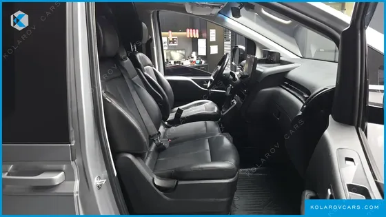 HYUNDAI STARIA CARGO 3-SEATER