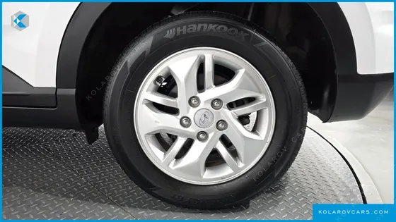 HYUNDAI VENUE 1.6 MODERN PLUS