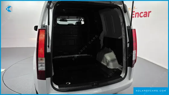 HYUNDAI STARIA CARGO 5-SEATER