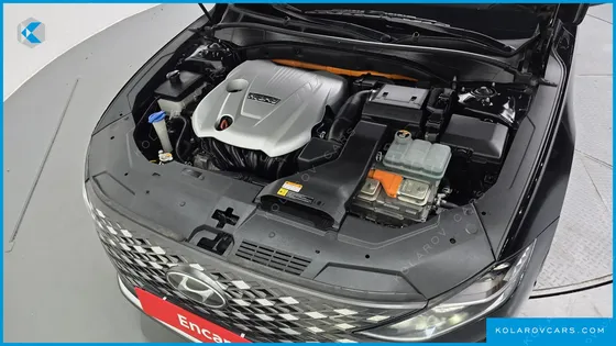 HYUNDAI GRANDEUR PREMIUM
