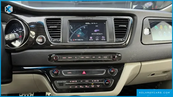 KIA CARNIVAL GASOLINE 9-SEATER NOBLESSE SPECIAL