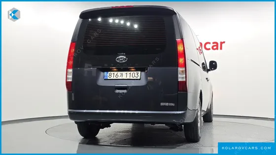 HYUNDAI STARIA CARGO 5-SEATER