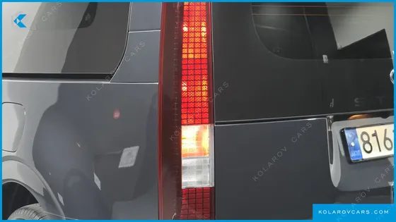 HYUNDAI STARIA CARGO 5-SEATER