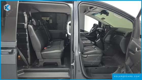 HYUNDAI STARIA CARGO 5-SEATER