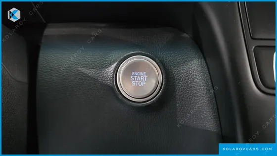 HYUNDAI STARIA CARGO 5-SEATER