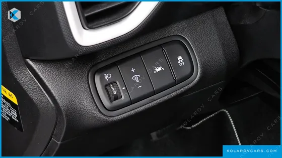 HYUNDAI VENUE 1.6 FLUX