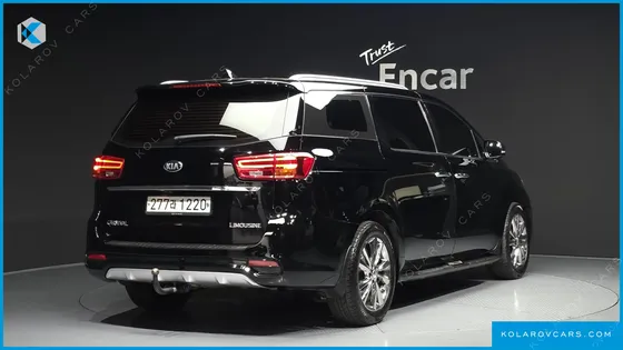 KIA CARNIVAL 7-SEATER LIMOUSINE