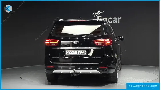 KIA CARNIVAL 7-SEATER LIMOUSINE
