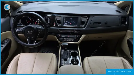 KIA CARNIVAL 7-SEATER LIMOUSINE