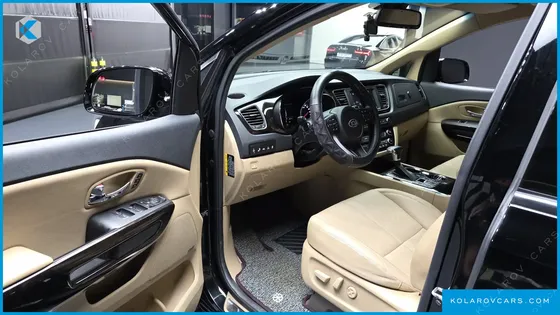 KIA CARNIVAL 7-SEATER LIMOUSINE