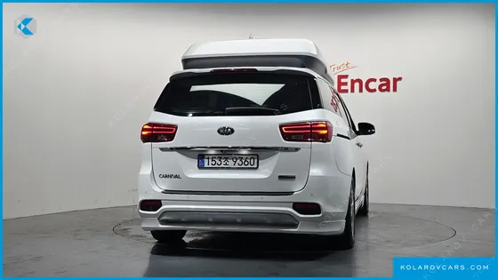 KIA CARNIVAL 9-SEATER HI-LIMOUSINE