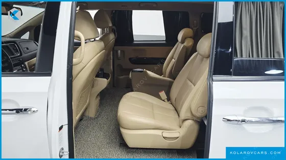 KIA CARNIVAL 9-SEATER HI-LIMOUSINE