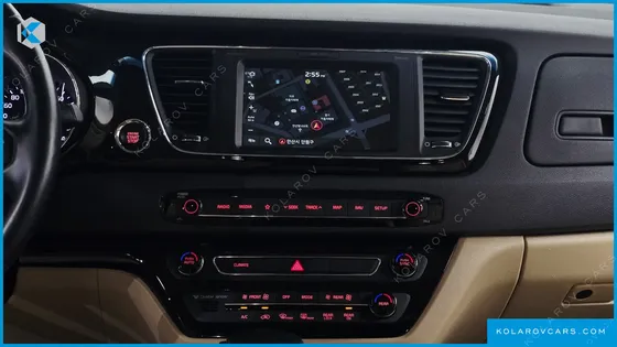 KIA CARNIVAL 9-SEATER HI-LIMOUSINE